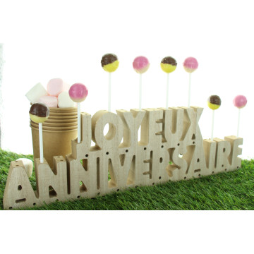JOYEUX ANNIVERSAIRE en bois la pièce
